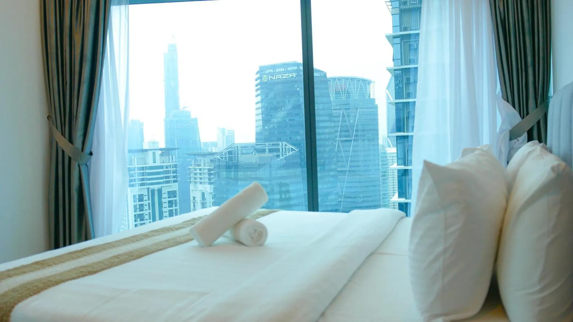 Crystal Suite At Eaton Klcc Kuala Lumpur 0*,